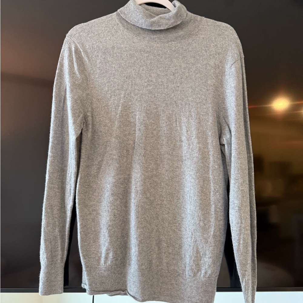 Men's Neiman Marcus, Gray Cashmere Turtleneck Sweater